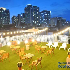 Oyo Rooftop ホテル